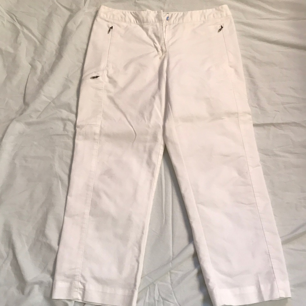 White ankle length pants